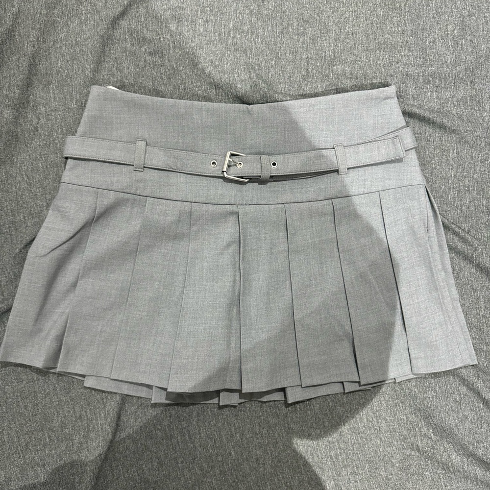 Zara Gray Pleated Skirt with Belt
